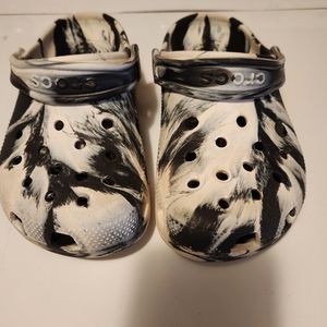 Girls crocs - black and white marble